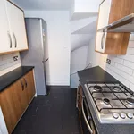 Rent 4 bedroom house in Leeds