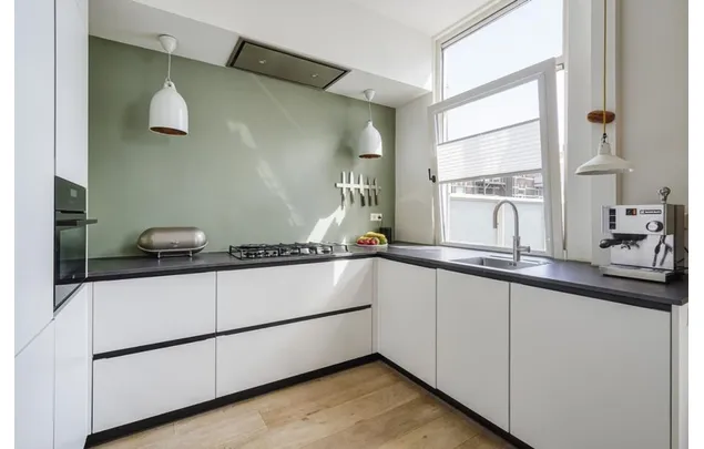 Huur 4 slaapkamer appartement van 109 m² in 's-Gravenhage