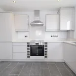 Rent 2 bedroom flat in Wakefield