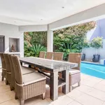 Rent 3 bedroom house of 336 m² in Sandton