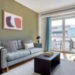 Rent 4 bedroom apartment of 94 m² in Lisbon