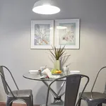 Rent 4 bedroom apartment of 65 m² in Barcelona