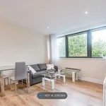 Flat to rent in Hanover House, Reading RG1