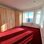 Rent 2 bedroom apartment of 2 m² in Torquay