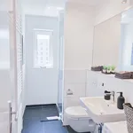 Rent 1 bedroom apartment of 646 m² in Dusseldorf