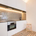 Rent 1 bedroom apartment of 28 m² in Barcelona