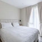 Rent 2 bedroom flat of 77 m² in london