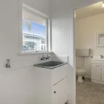 Rent 1 bedroom apartment in Albert-Eden