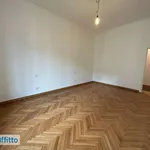 Rent 5 bedroom apartment of 232 m² in Milan