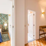 Rent 3 bedroom apartment of 160 m² in Porto