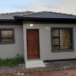 Rent 3 bedroom house of 436 m² in Soweto