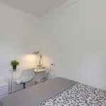 Rent 4 bedroom apartment in Valencia