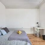 Rent a room of 150 m² in lisbon