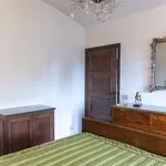 Rent 5 bedroom apartment in rome