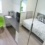 Rent 3 bedroom apartment in South West England