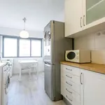 Rent a room of 85 m² in lisbon