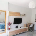 Rent 1 bedroom apartment of 55 m² in Dos Hermanas