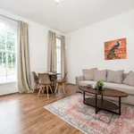 Rent 1 bedroom flat of 603 m² in London