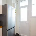 Appartement de 550 m² avec 1 chambre(s) en location à Paris