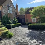 Rent 9 bedroom house in South East England