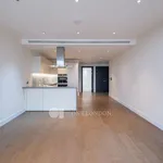 Rent 3 bedroom flat in London