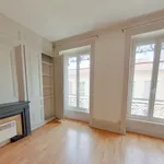 Rent 3 bedroom apartment of 6922 m² in  LYON 7EME ARRONDISSEMENT