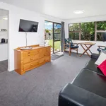 Rent 4 bedroom house in Papamoa