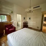 Rent 4 bedroom apartment of 250 m² in Athens