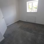 Rent 3 bedroom flat in Wales