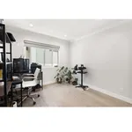 Rent 3 bedroom apartment in West Hollywood