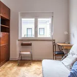 Rent 4 bedroom apartment in Lisbon