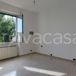 Affitto 2 camera appartamento di 63 m² in Genova