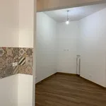 Rent 1 bedroom apartment of 50 m² in Roma