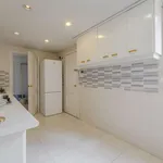 Rent a room of 180 m² in madrid