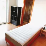 Rent a room of 300 m² in São Domingos de Rana