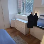 Rent 1 bedroom apartment in milan