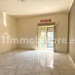 Affitto 2 camera appartamento di 55 m² in Naples