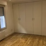 Rent 1 bedroom apartment of 27 m² in Paris