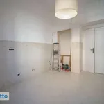 Rent 6 bedroom apartment of 125 m² in Genoa