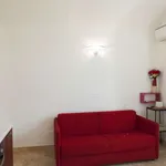 Rent 2 bedroom apartment of 65 m² in rome