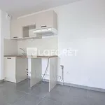 Rent 3 bedroom apartment of 54 m² in Nîmes