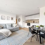 Rent 2 bedroom flat of 1496 m² in Bristol