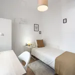 Rent 1 bedroom apartment of 8 m² in Barcelona