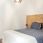 Rent 2 bedroom apartment of 120 m² in Lisbon