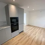 Rent 3 bedroom flat in Yorkshire And The Humber