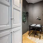 Rent a room of 230 m² in barcelona