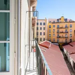 Rent 5 bedroom apartment of 138 m² in Lisboa