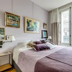 Rent 1 bedroom apartment of 750 m² in Paris