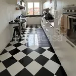 Rent 7 bedroom apartment of 262 m² in Milano