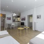 Rent 2 bedroom apartment of 65 m² in madrid